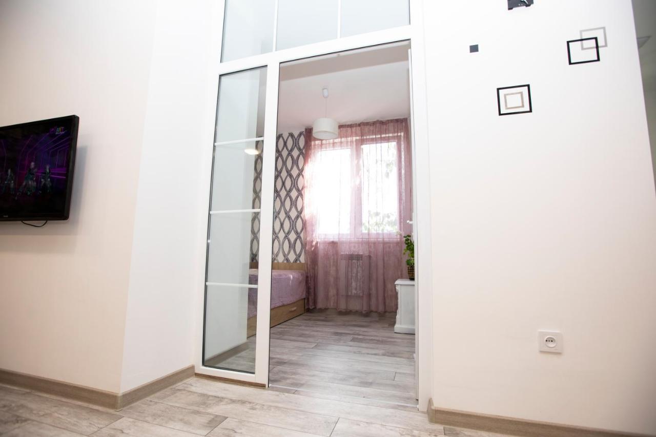 Modern Apartment In The Center With The View Of The Majestic Ararat Ereván Exterior foto